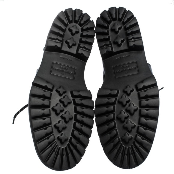 NWOB Louis Vuitton Monogram Patent
Leather Lace Up Mid Calf Boots. Men’s. - Picture 9 of 11